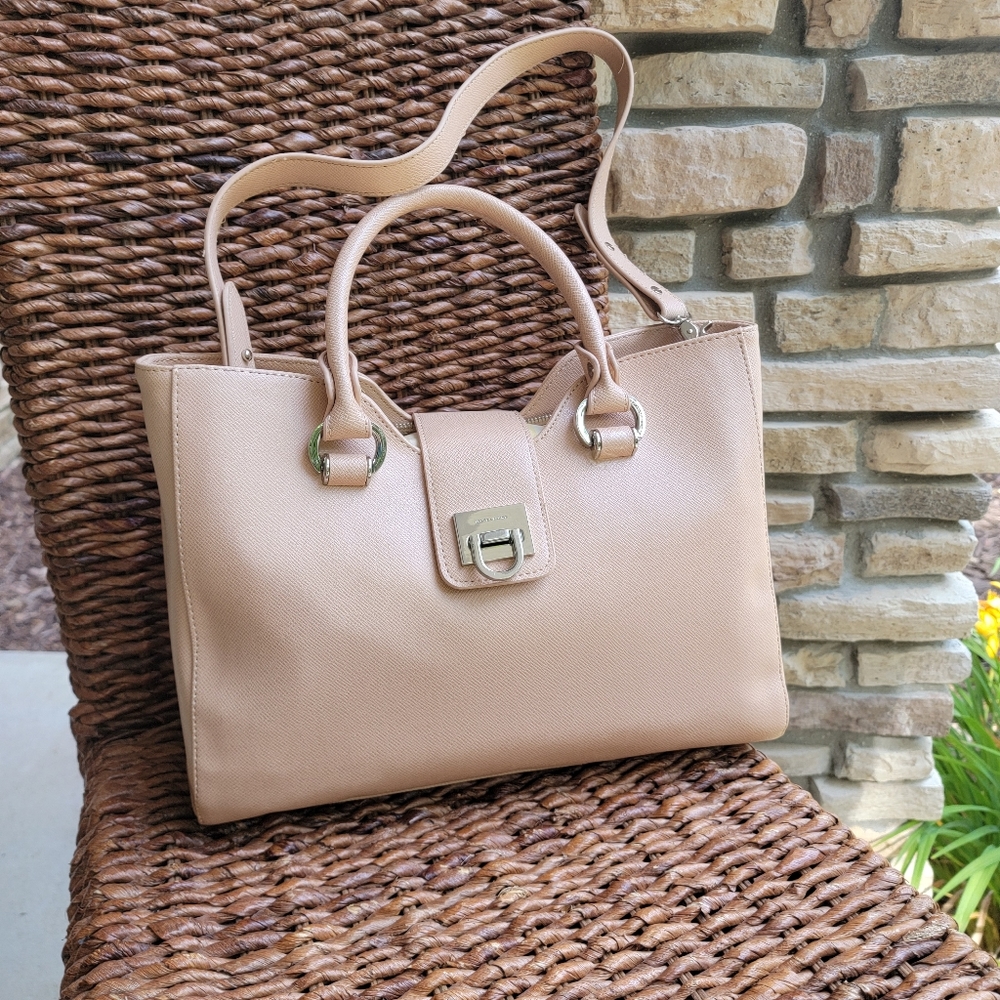 Ivanka Trump bag